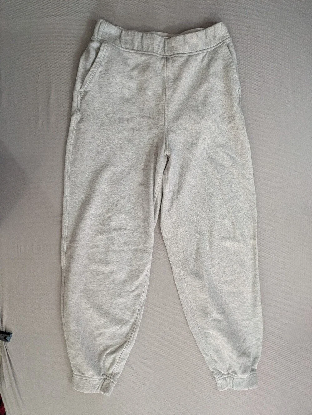Lululemon 6 HIGH-Rise Relaxed Fit Jogger Pants Heathered Core Ultra Light Gray